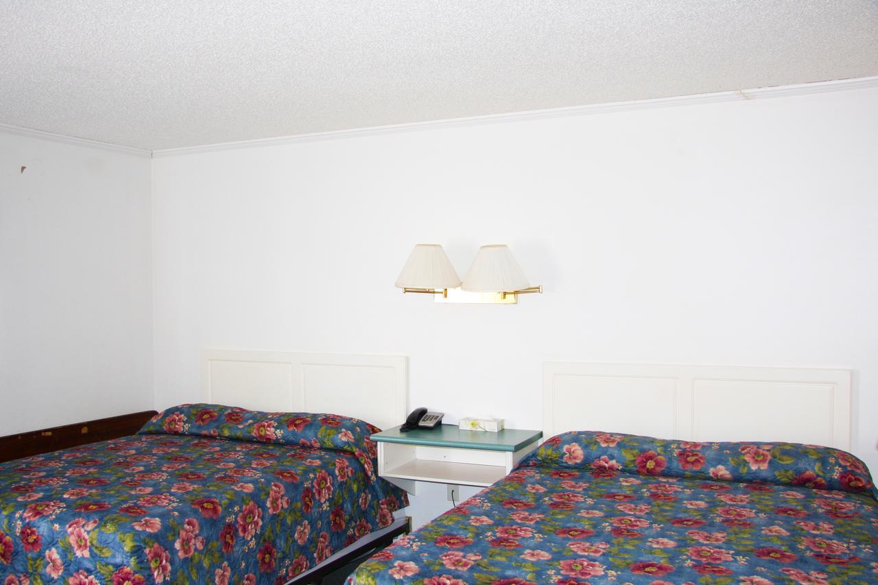 Springs Motor Inn Wainwright Buitenkant foto