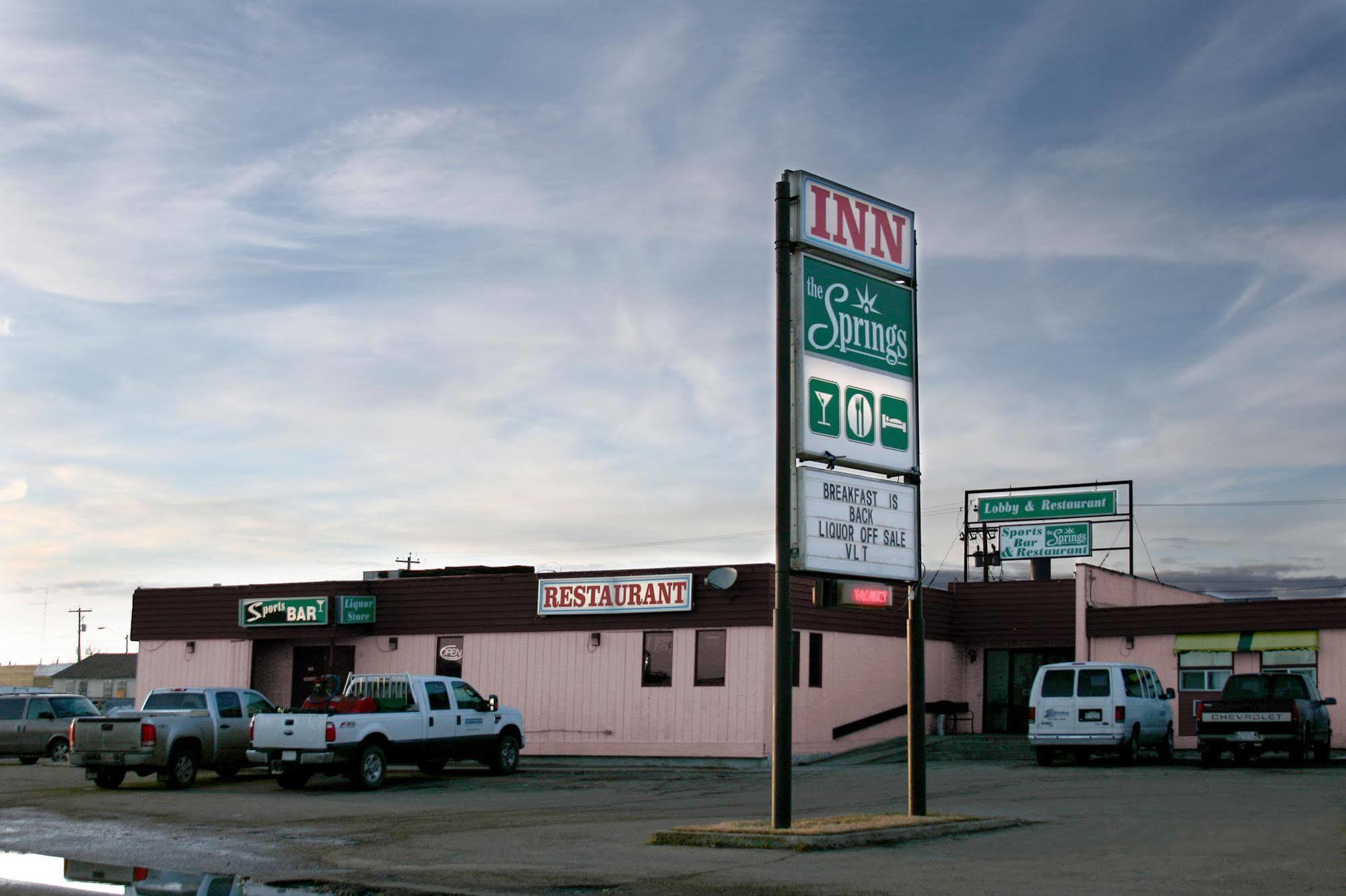 Springs Motor Inn Wainwright Buitenkant foto